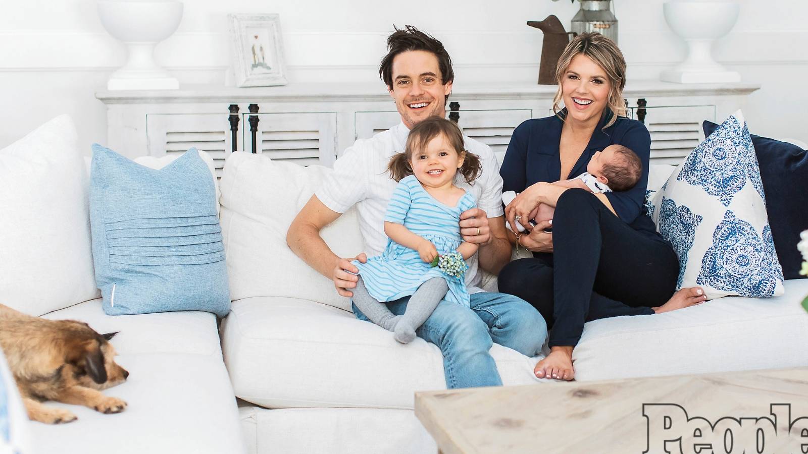 Former 'Bachelorette' Star, Ali FedotowskyManno Proudly Shows Her