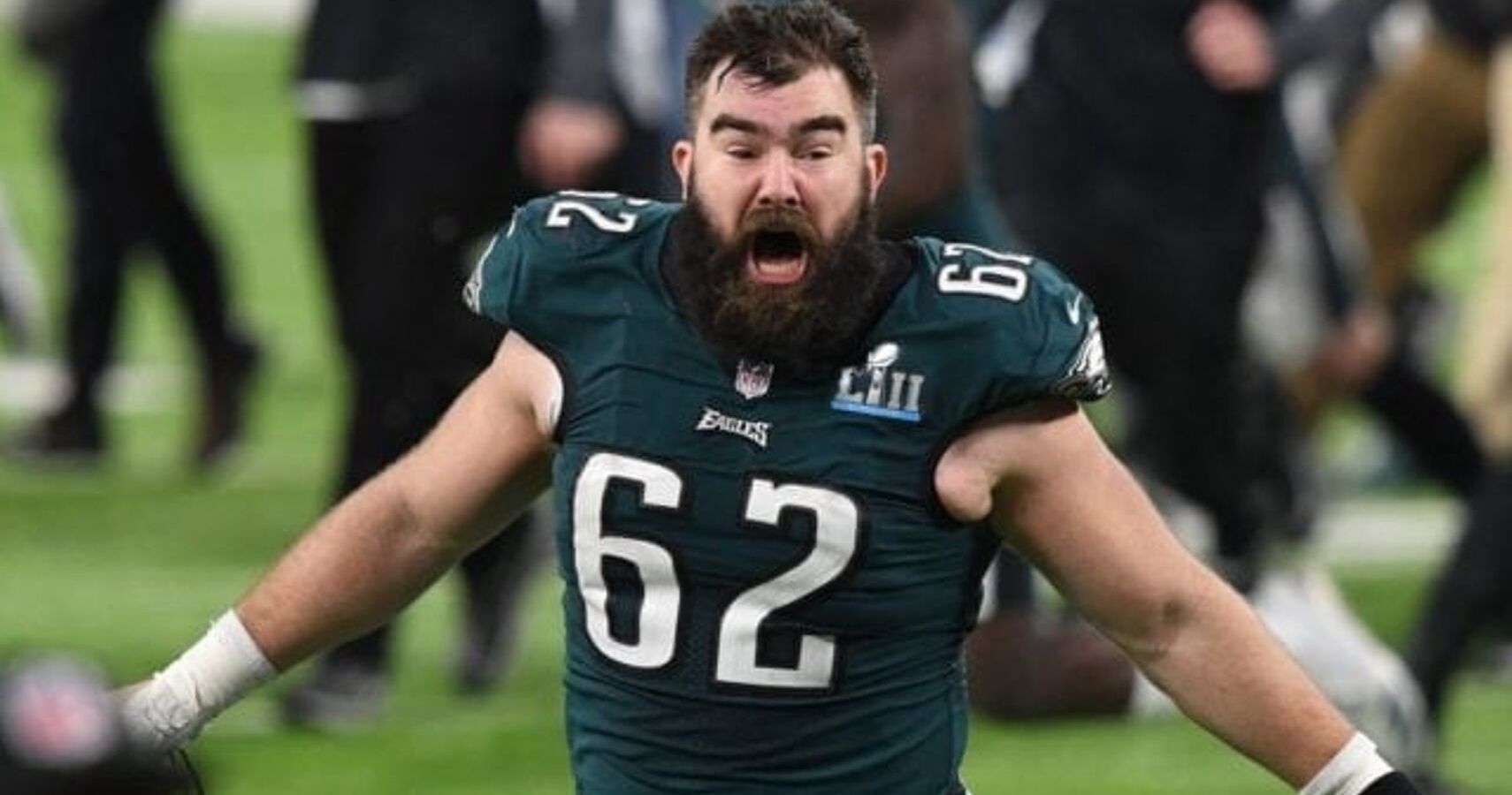 Philadelphia Eagles Offensive Lineman Jason Kelce And His Wife Kylie Welcome A Baby Girl