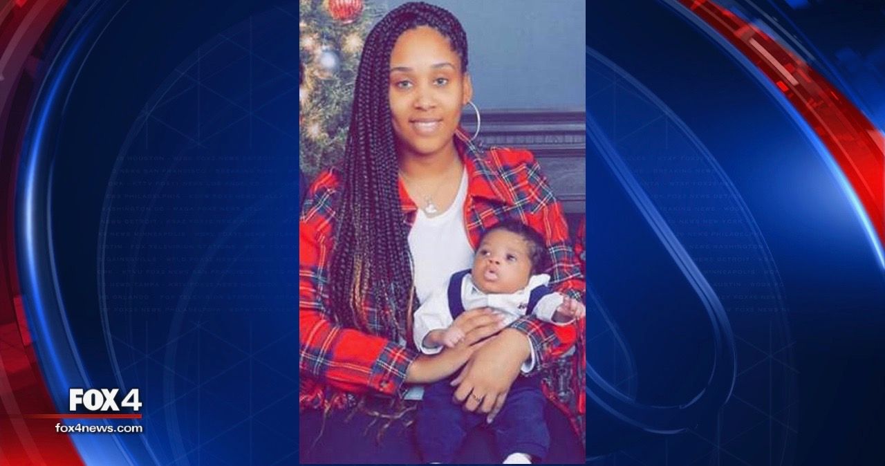 Pregnant CVS Clerk Shot During Robbery Shares Christmas Pic With Baby