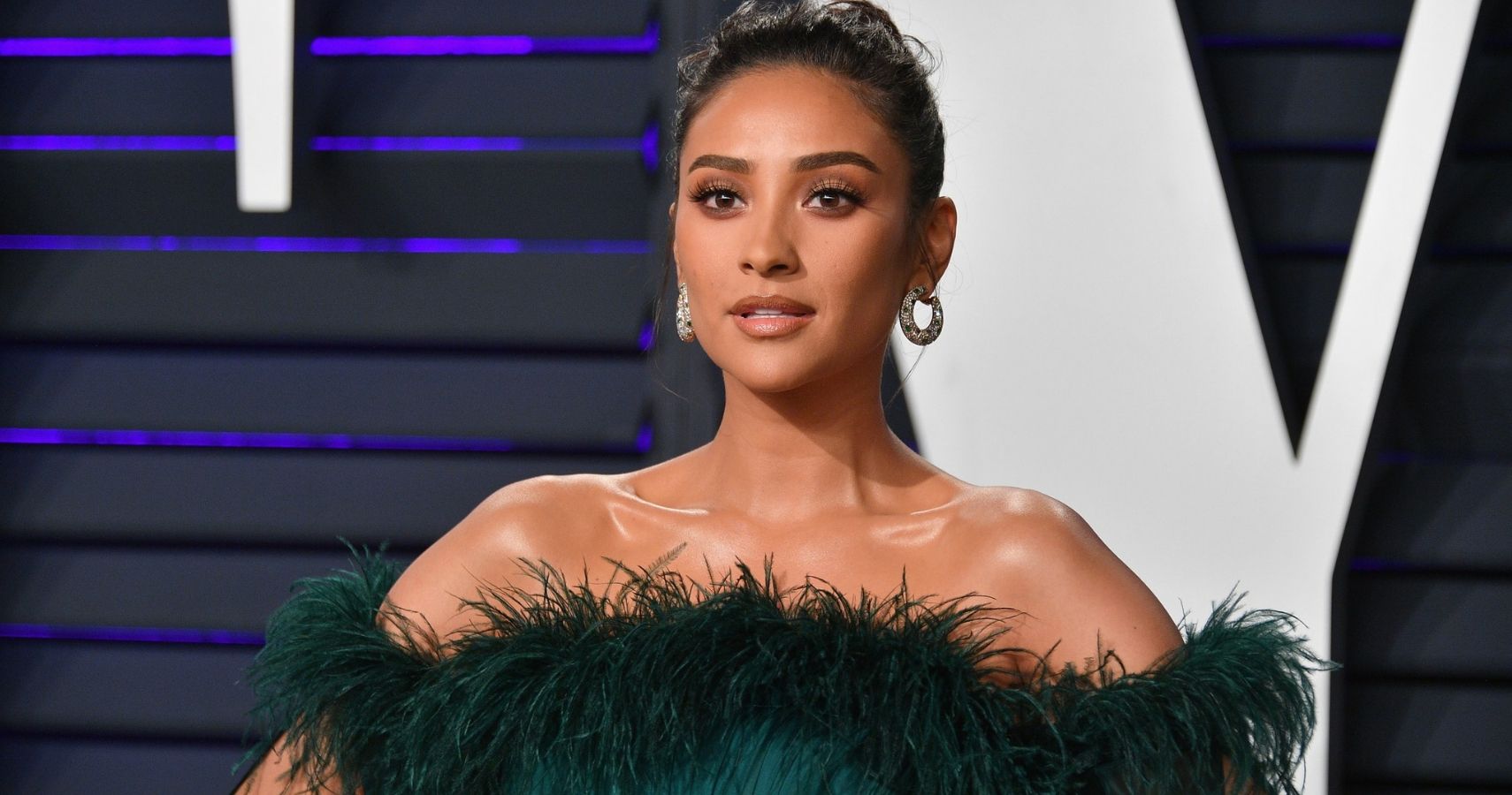 Shay Mitchell Is Being Mom Shamed Online For Her Latest Breastfeeding Pic