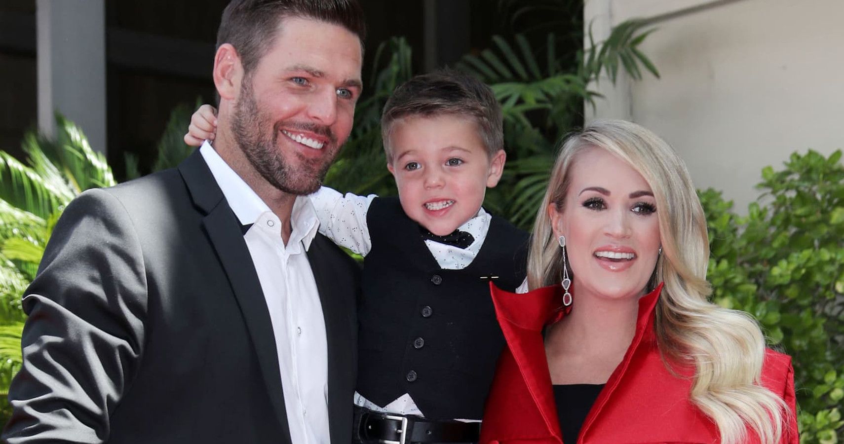 Carrie Underwood’s Husband Hid In A ‘Safe Room’ With Kids During Tornado