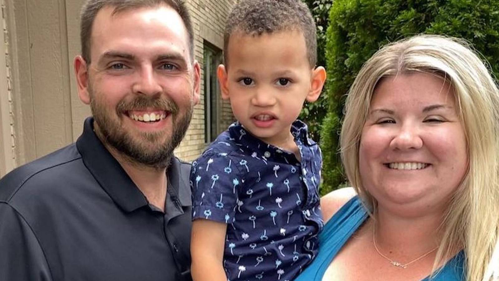 Mom Who Puts Leash On Toddler Defends Herself: I'm Not Lazy