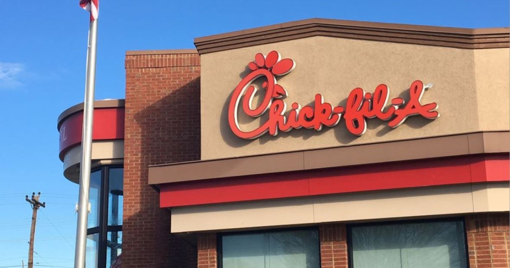 Watch Toddler's Hilarious Encounter With A Chick-Fil-A Sandwich