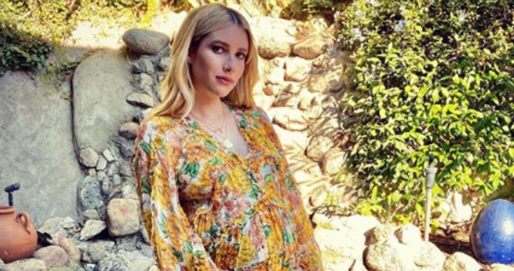 Emma roberts four best friends are also pregnant