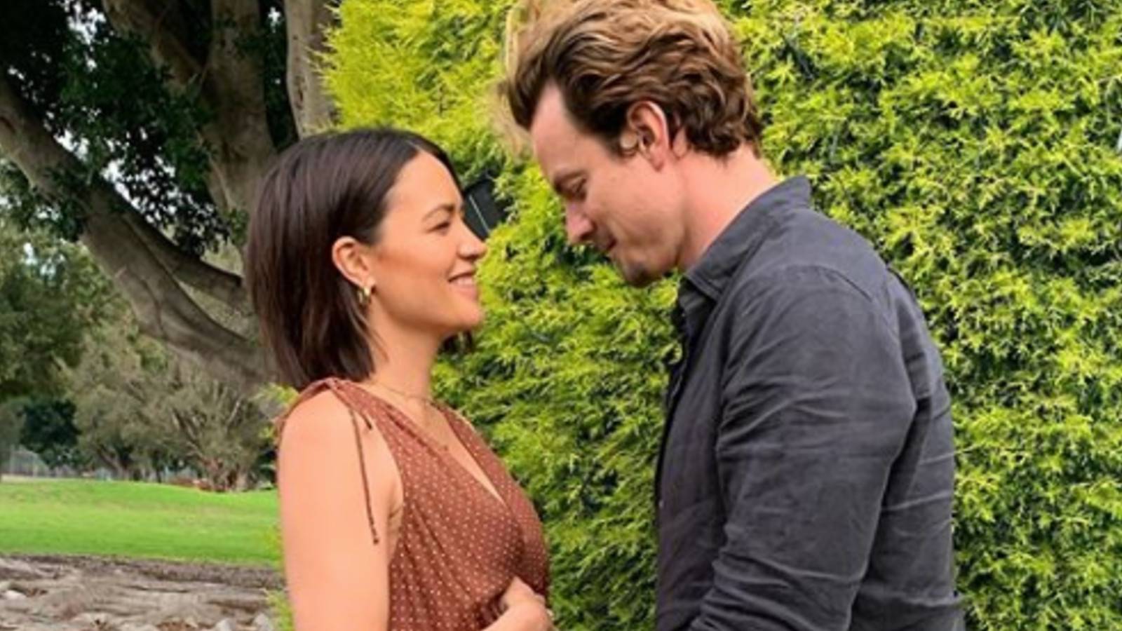 Actor Luke Cook & Wife Kara Wilson Welcome Son & Share His Picture ...