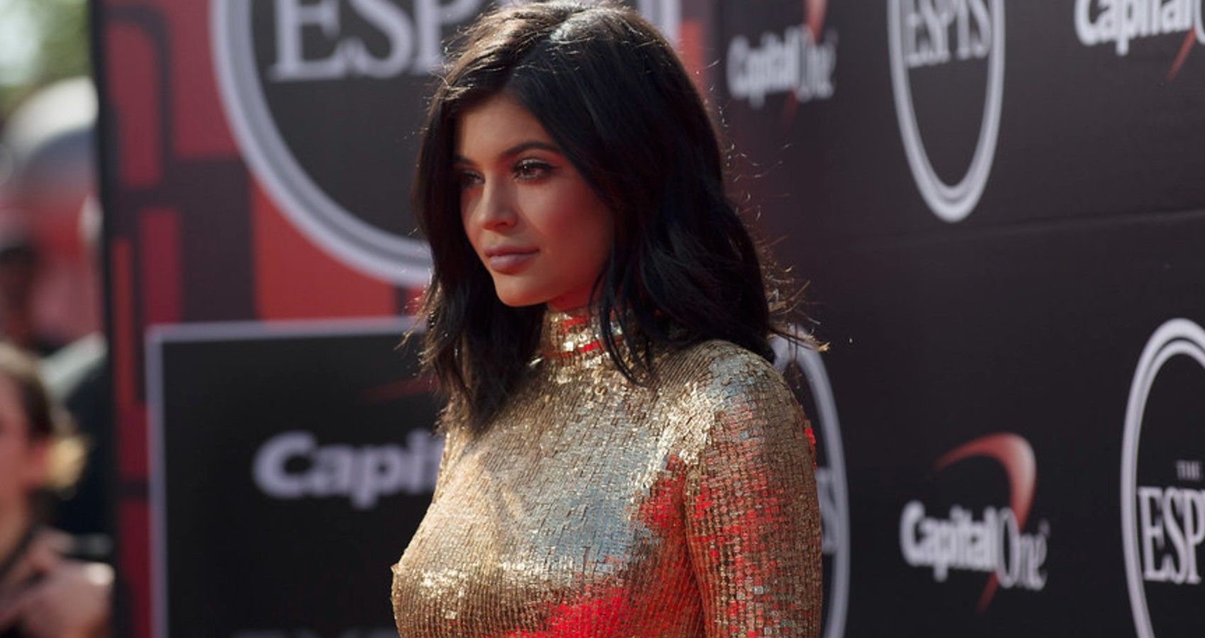 Kylie Jenner Standing On The Red Carpet