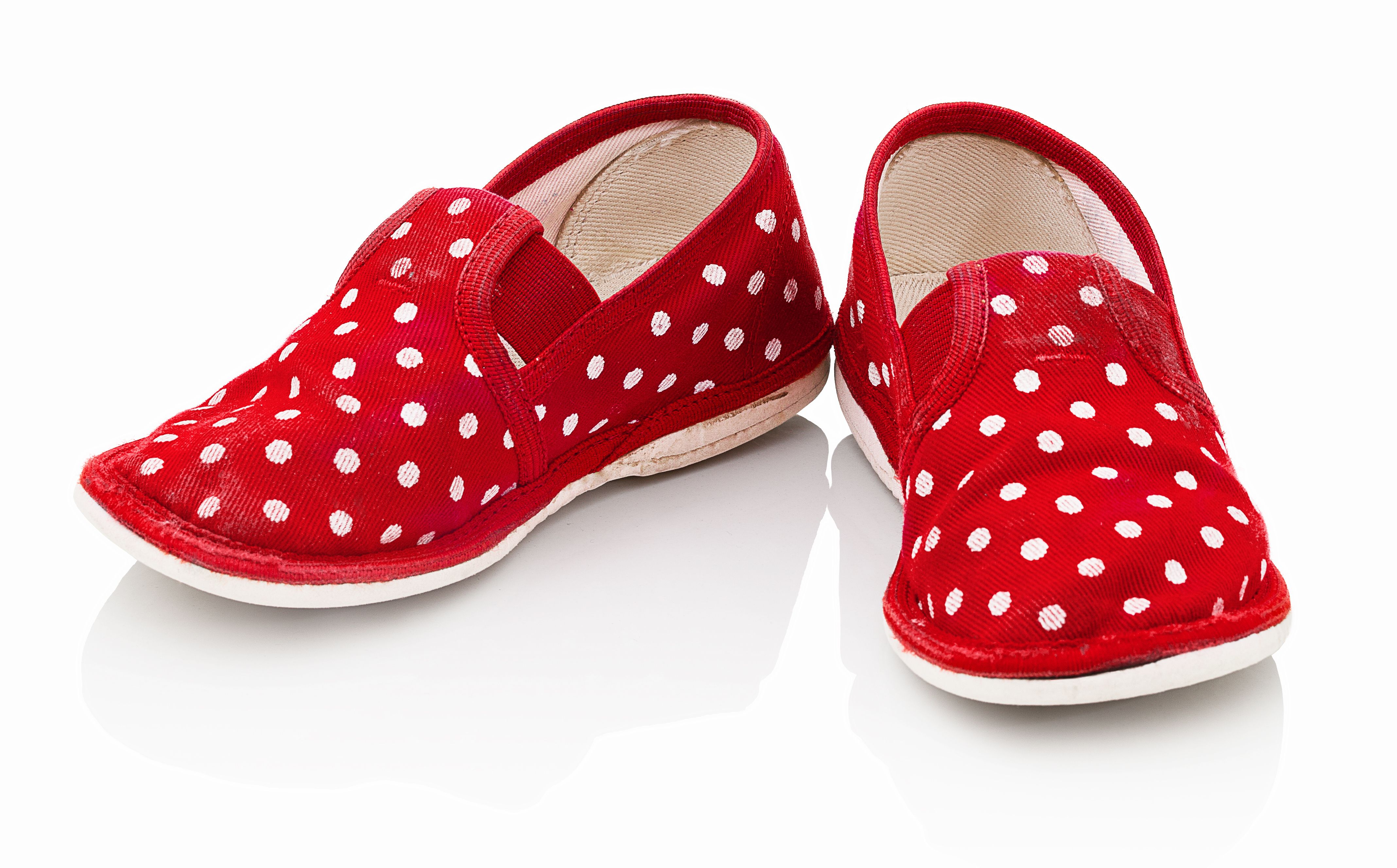 Toddler Slippers How To Choose & When's The Right Time