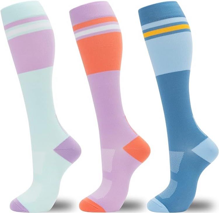 The Benefits of Wearing Compression Socks During Pregnancy –